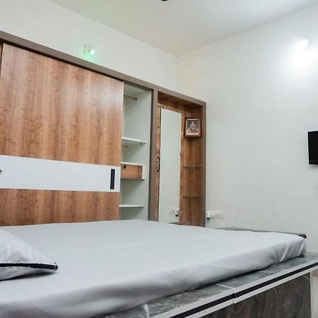 Mahadev Premium Homestay Garudeshwar Bagian luar foto