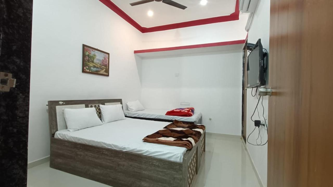 Mahadev Premium Homestay Garudeshwar Bagian luar foto