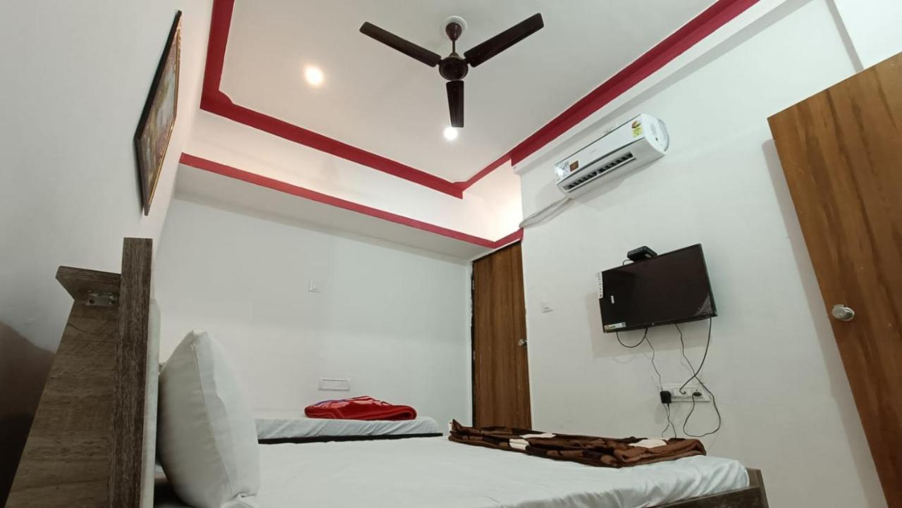 Mahadev Premium Homestay Garudeshwar Bagian luar foto