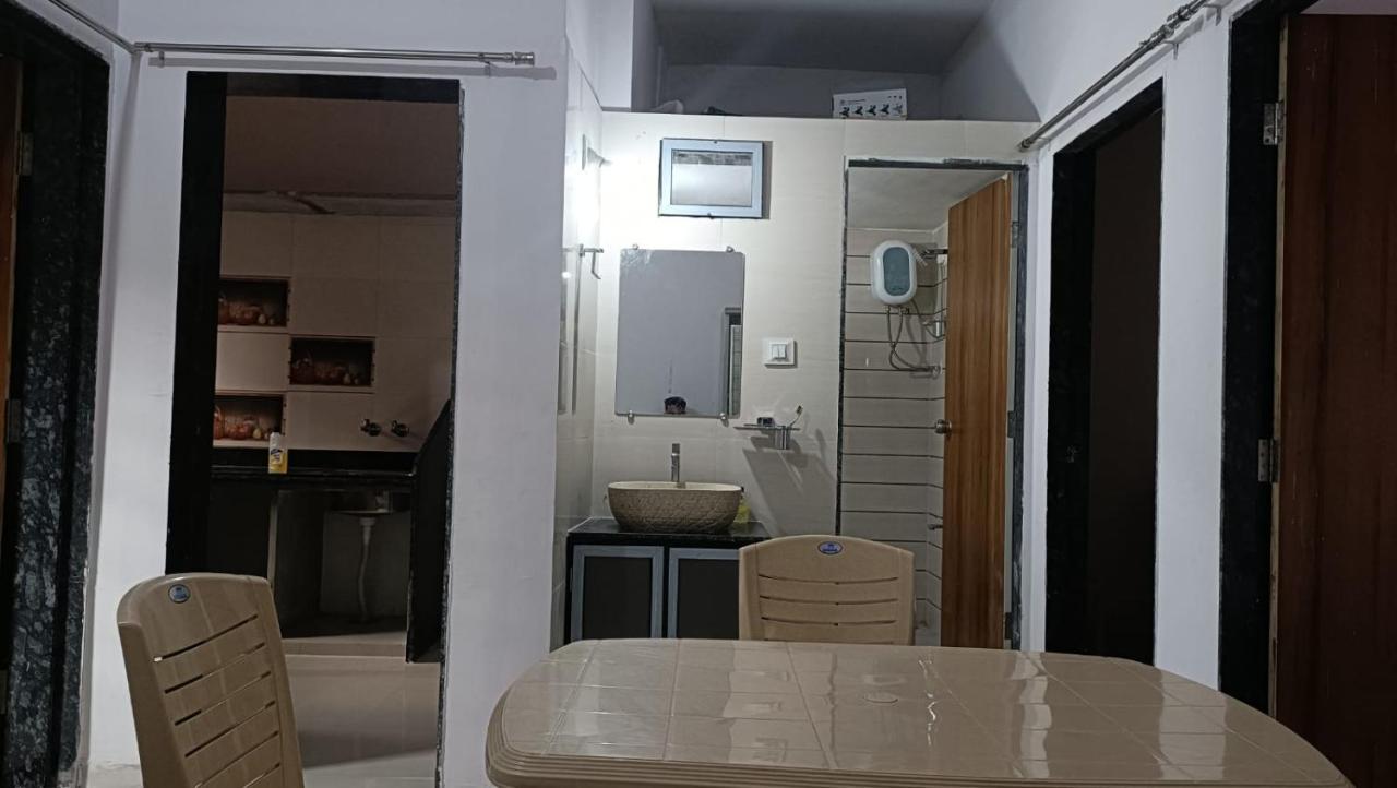 Mahadev Premium Homestay Garudeshwar Bagian luar foto